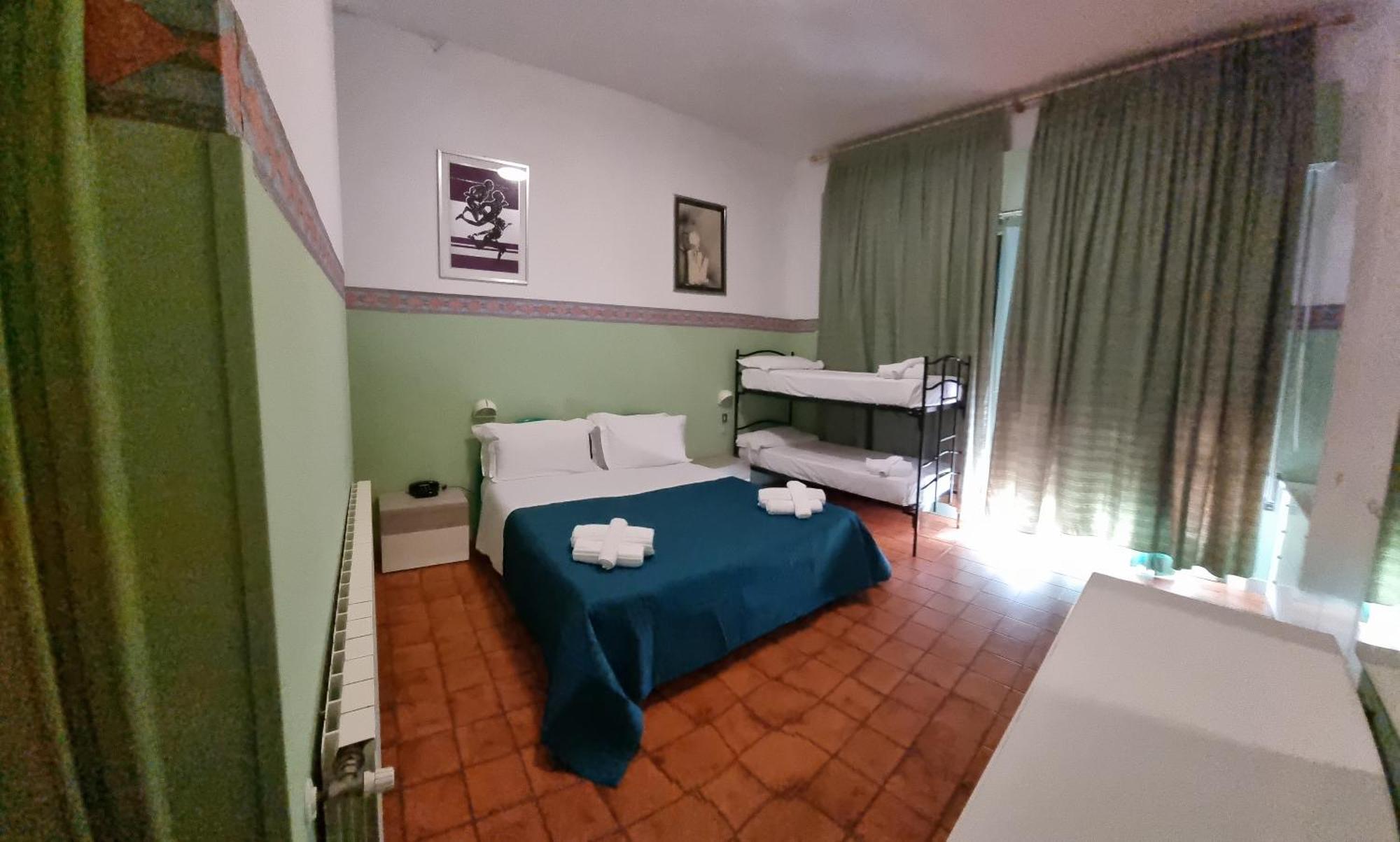Hotel K2 Cervia 3 Stelle Sup Eksteriør bilde