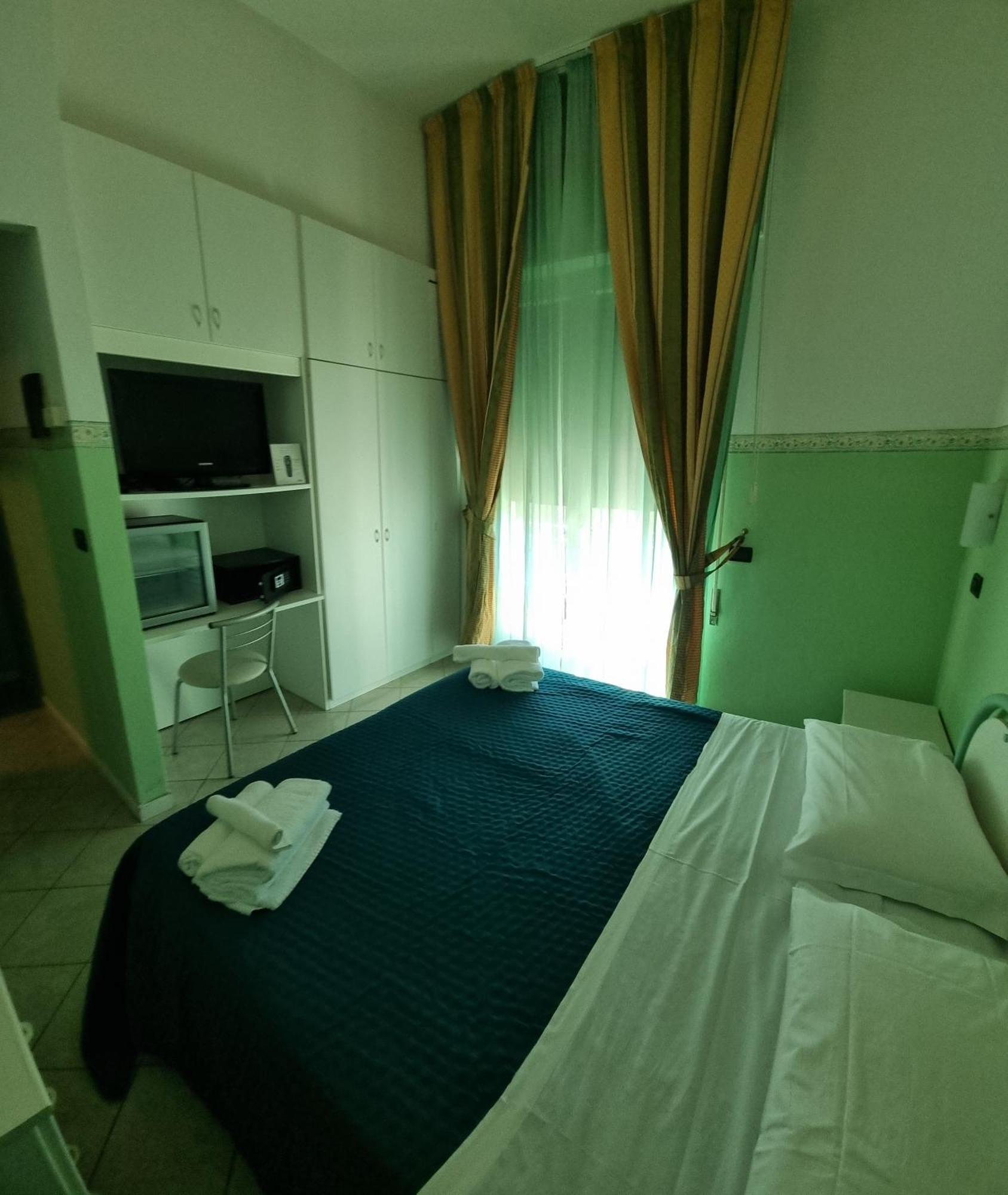 Hotel K2 Cervia 3 Stelle Sup Eksteriør bilde