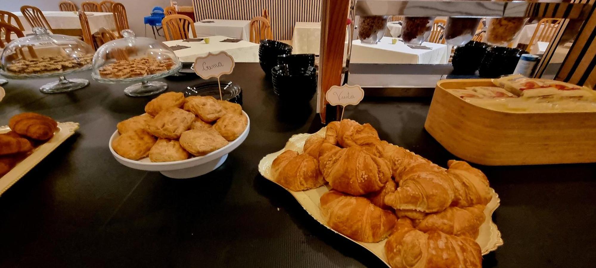 Hotel K2 Cervia 3 Stelle Sup Eksteriør bilde